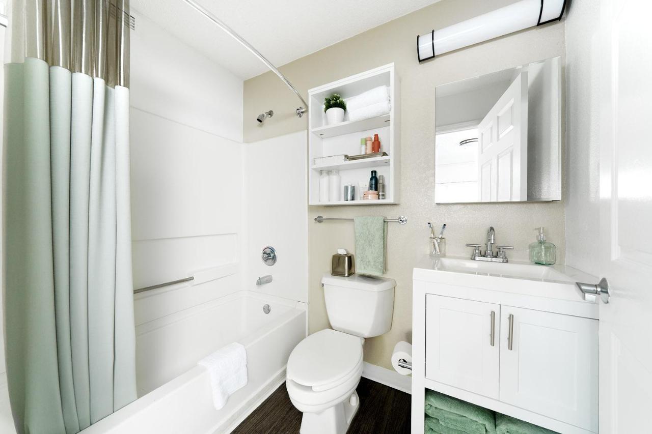 Intown Suites Extended Stay Houston Tx - Stuebner Airline Rd Louetta Eksteriør bilde