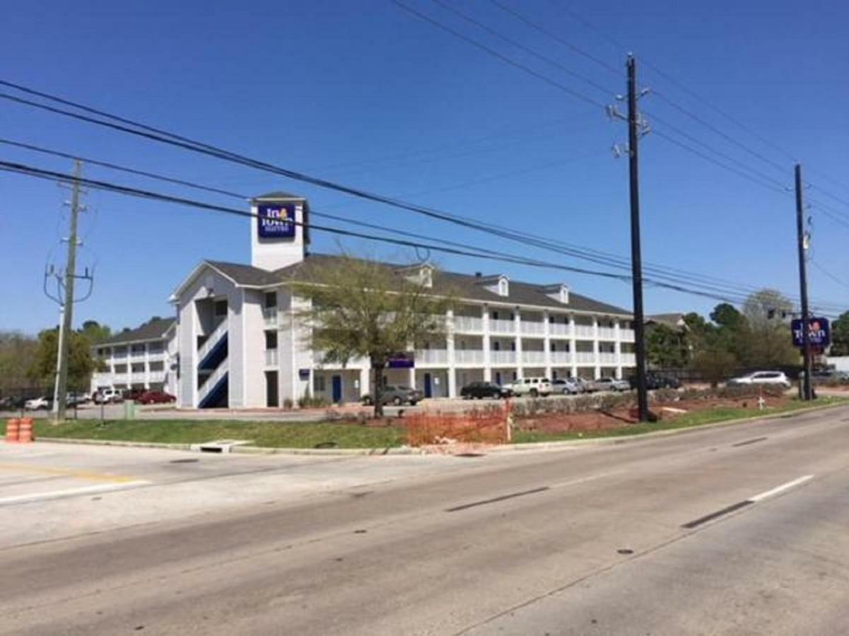 Intown Suites Extended Stay Houston Tx - Stuebner Airline Rd Louetta Eksteriør bilde